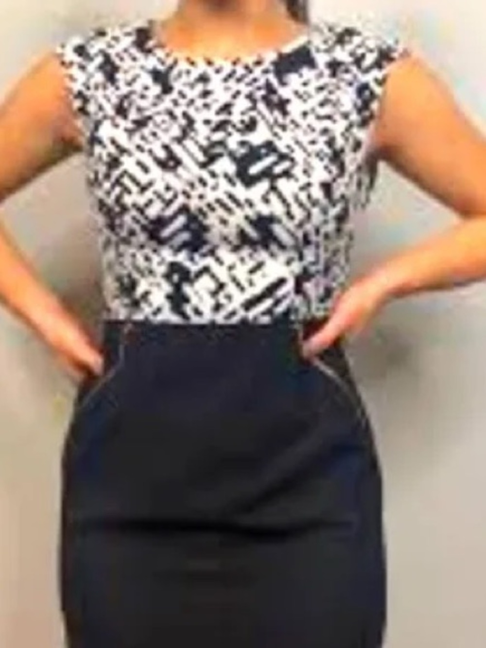 Kasper Black and White Cap-Sleeve Sheath Dress with Gold Zippers